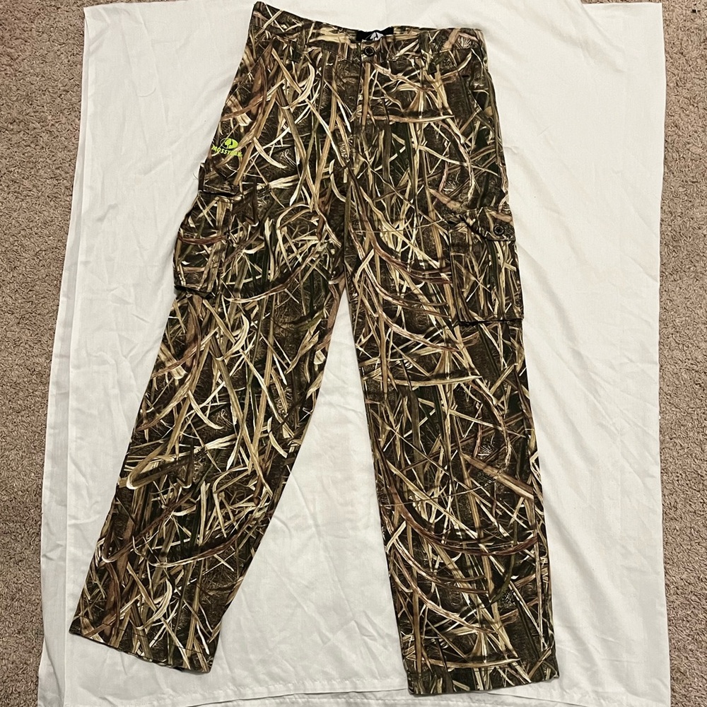 MossyOak Cargo Camoflauge Pants Size 31x31